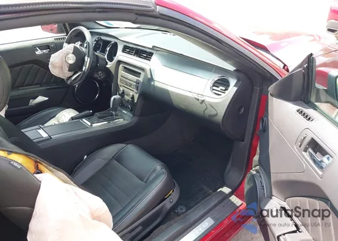 2014 Ford Mustang V6 Premium from USA, damaged, VIN 1ZVBP8EM0E5271274